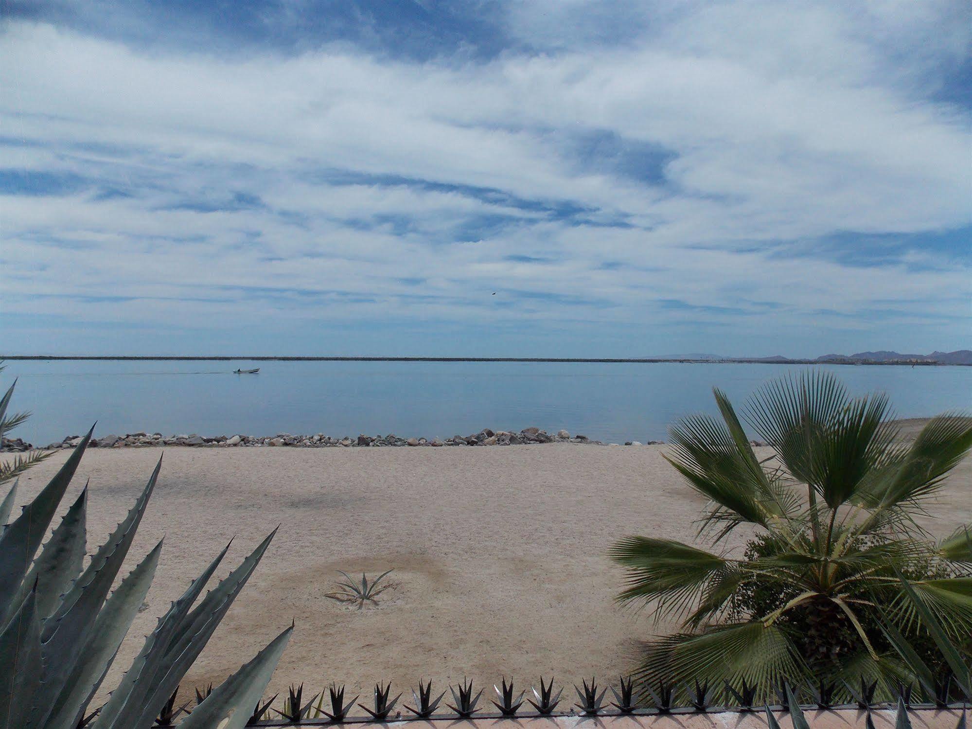 Casa Kootenay Waterfront Bnb La Paz Exterior photo